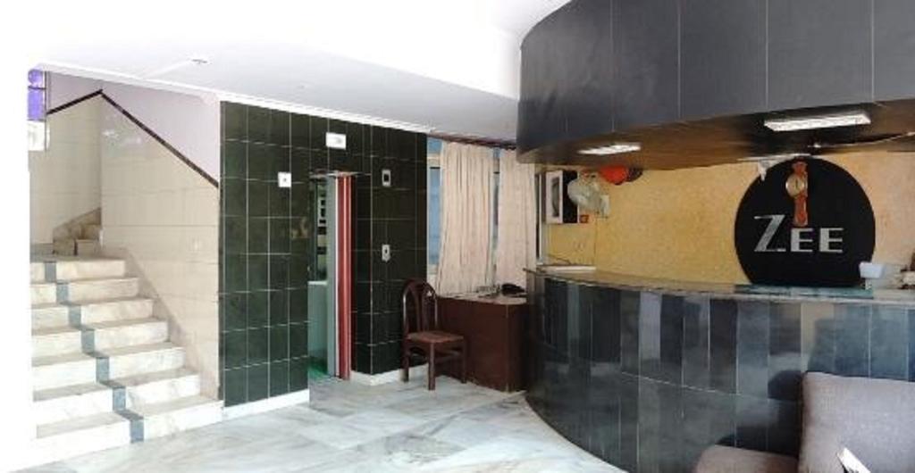 Hotel Zee Agra  Εξωτερικό φωτογραφία
