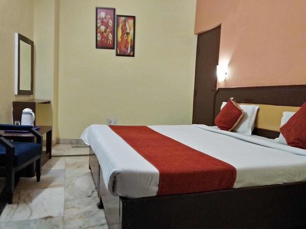 Hotel Zee Agra  Δωμάτιο φωτογραφία